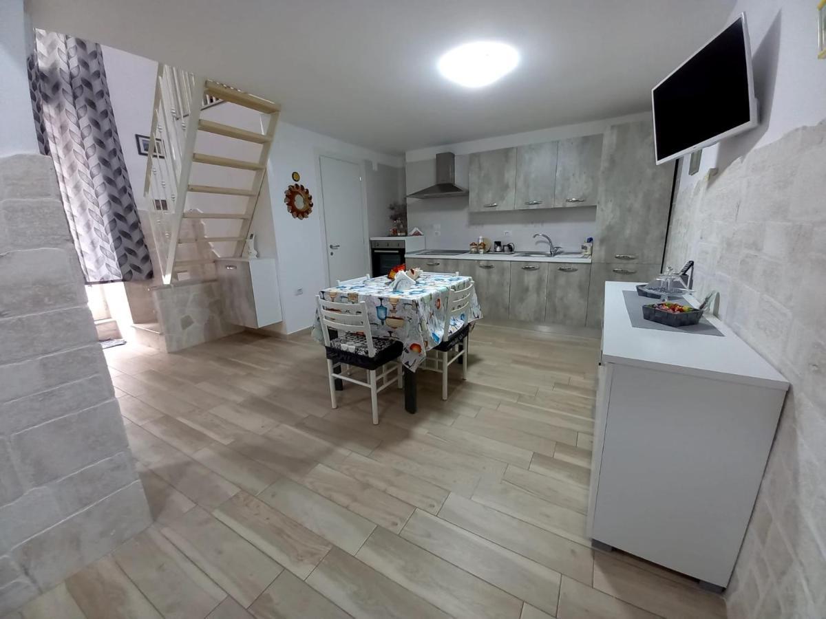 Casa Lucia Βίλα Βιέστε Εξωτερικό φωτογραφία
